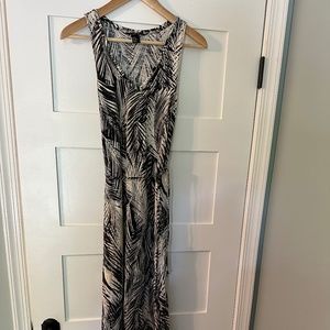 H&M Palm pattern, tie waist, v neck maxi dress